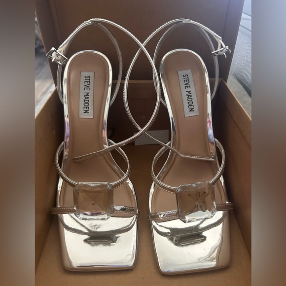 Small for me - Picture 3 of 5